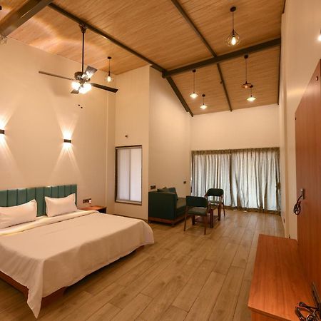 E&G Green Courts Resort At Koroli Hill Station Nashik Esterno foto