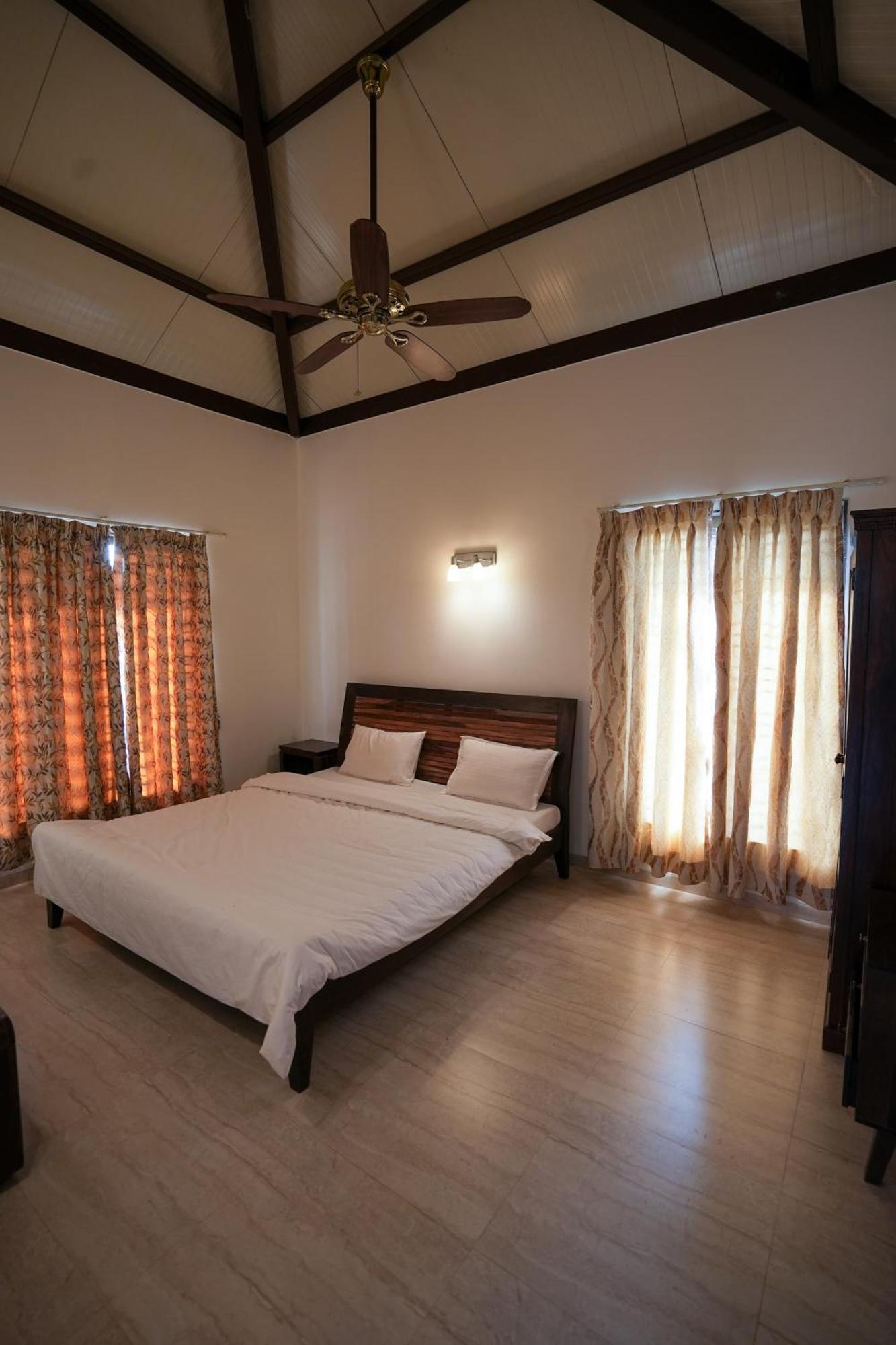 E&G Green Courts Resort At Koroli Hill Station Nashik Esterno foto