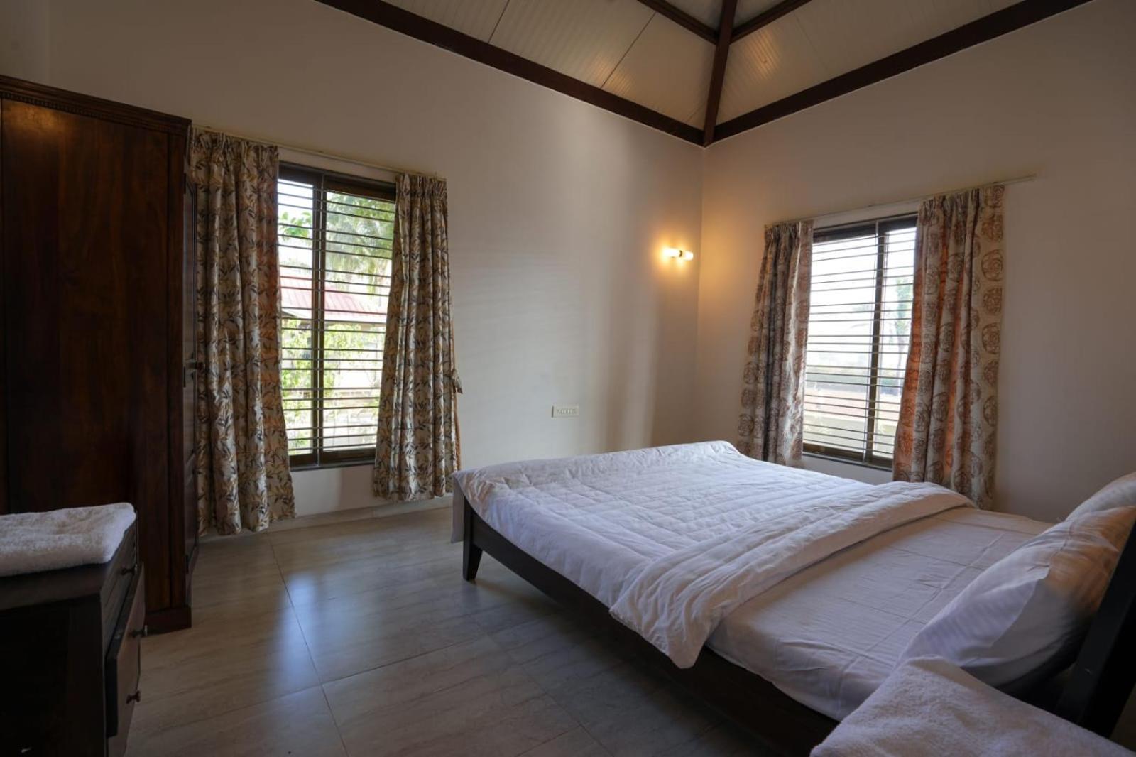 E&G Green Courts Resort At Koroli Hill Station Nashik Esterno foto